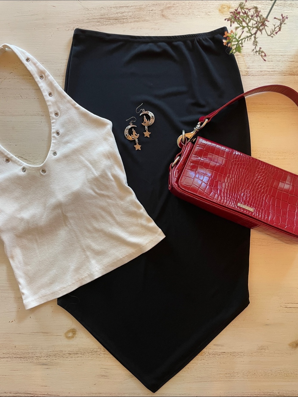 90’s VINTAGE ✨ Charlotte Russe Asymmetrical Black Skirt